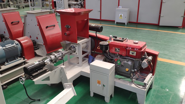 small scale Titus fish feed extruder machine parts in South Africa